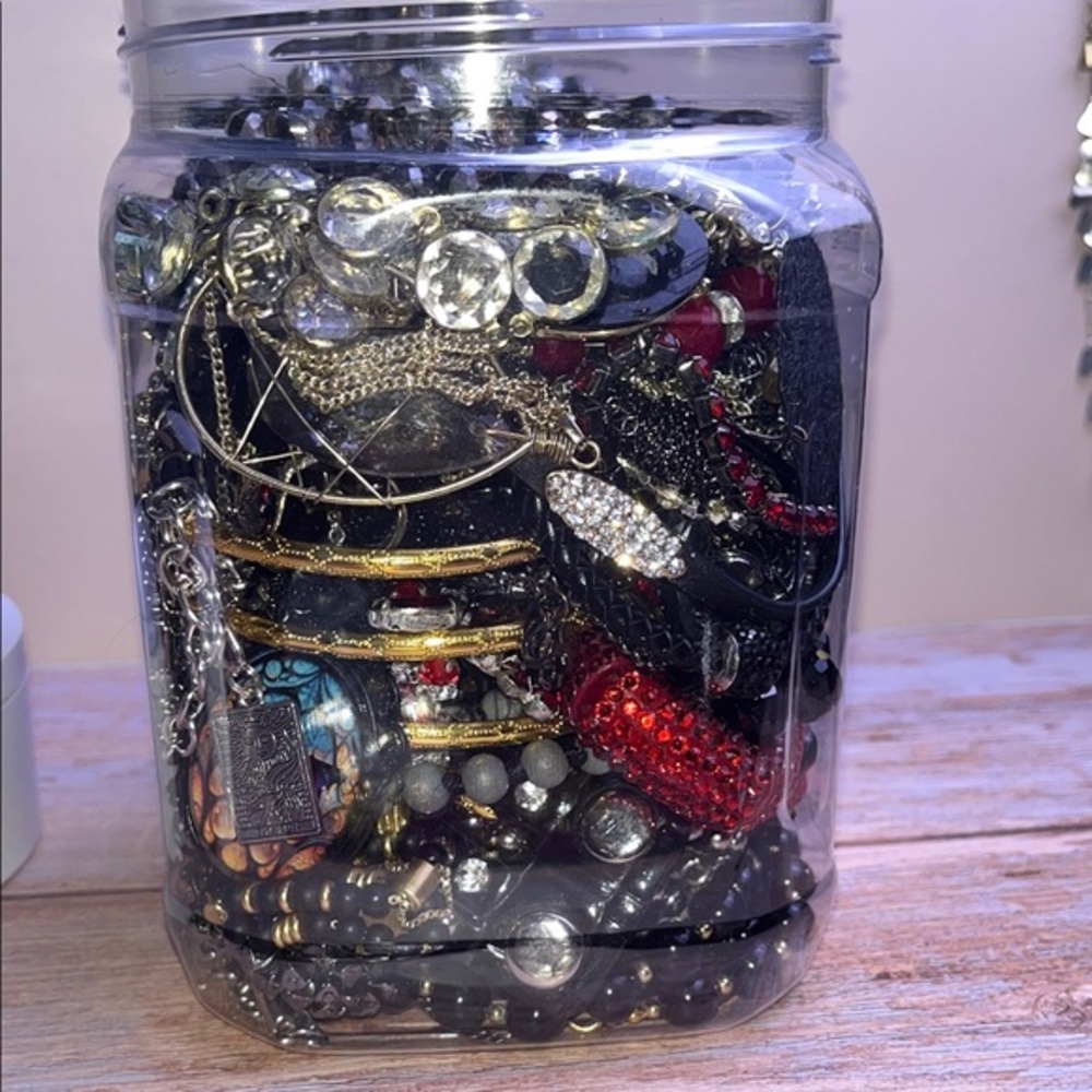 Mystery Goth Gothic Jewelry Jar 4lbs No Junk!!!! - Picture 1 of 7